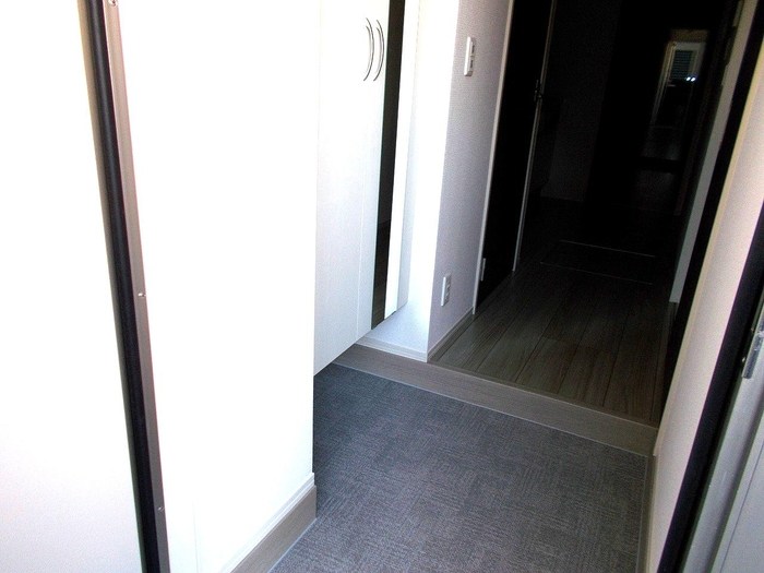 クレインリング丸山台 玄関