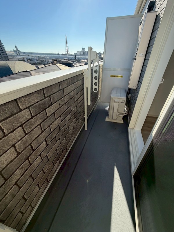 ハーミットクラブハウス横浜岸谷 ベランダ