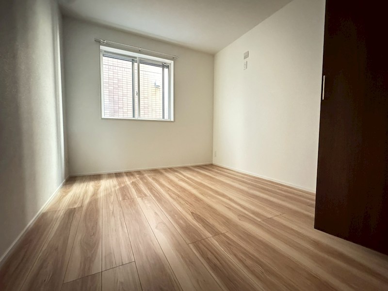 マイトリー ベッドルーム