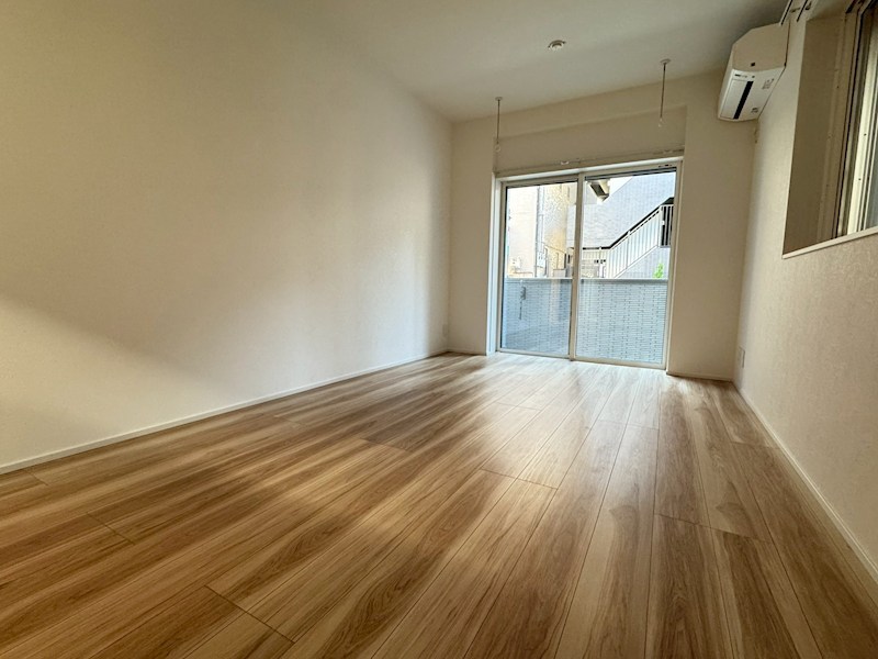 マイトリー リビング