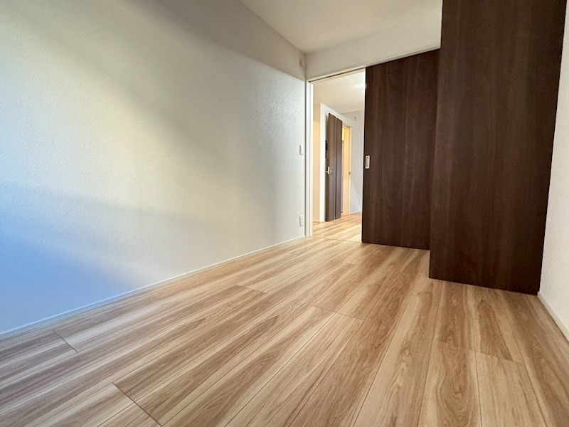 マイトリー ベッドルーム