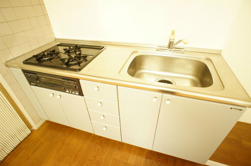 ＦＡＩＴＨ　ＴＯＷＥＲ1991 キッチン