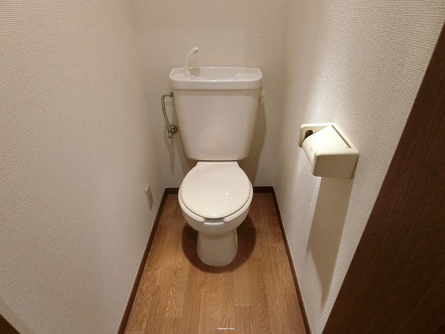 &#12473;&#12479;&#12472;&#12458;&#12540;&#12493;&#24336;&#30058;&#39208; &#12381;&#12398;&#20182;4