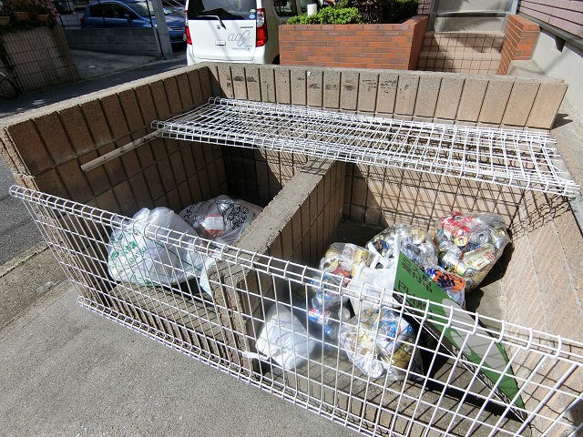 &#12473;&#12479;&#12472;&#12458;&#12540;&#12493;&#24336;&#30058;&#39208; &#12381;&#12398;&#20182;5