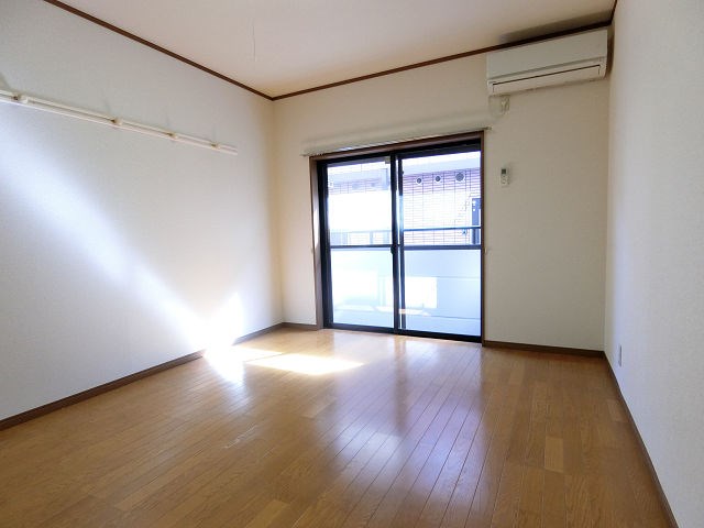 &#12473;&#12479;&#12472;&#12458;&#12540;&#12493;&#24336;&#30058;&#39208; &#12522;&#12499;&#12531;&#12464;