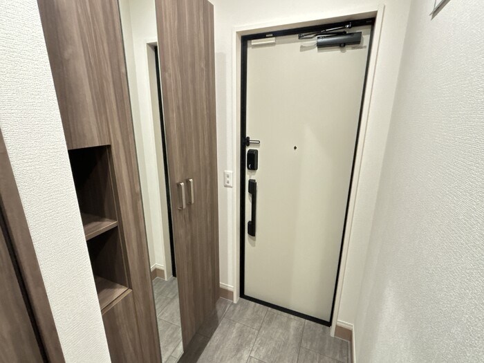 D&amp;rsquo;Bless上大岡 玄関