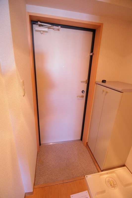 ローズガーデンカスタリア 玄関