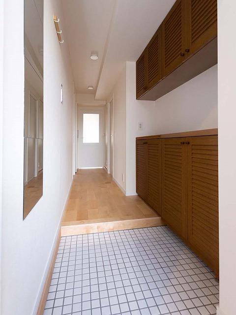 リブレスト川崎 玄関