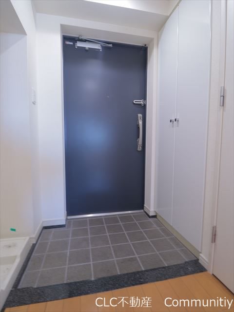 ドゥーエ浦安Ⅱ 玄関