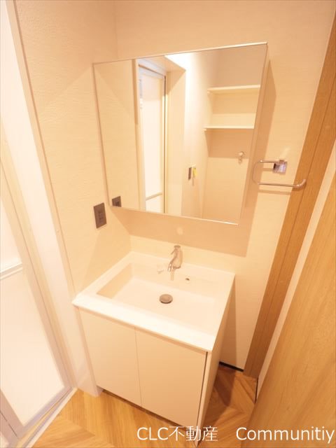 &#12501;&#12455;&#12522;&#12471;&#12450;&#34892;&#24499;&#8544; &#12381;&#12398;&#20182;1