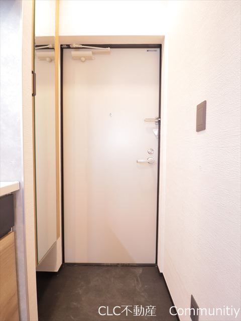 &#12501;&#12455;&#12522;&#12471;&#12450;&#34892;&#24499;&#8544; &#29572;&#38306;