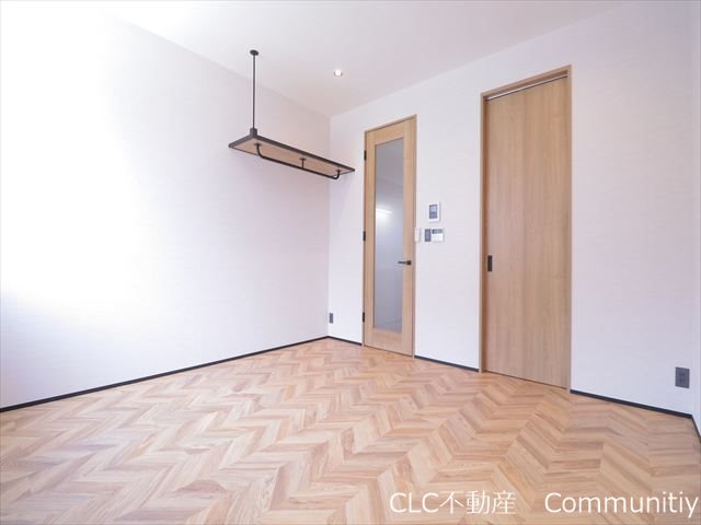 &#12501;&#12455;&#12522;&#12471;&#12450;&#34892;&#24499;&#8544; &#12522;&#12499;&#12531;&#12464;