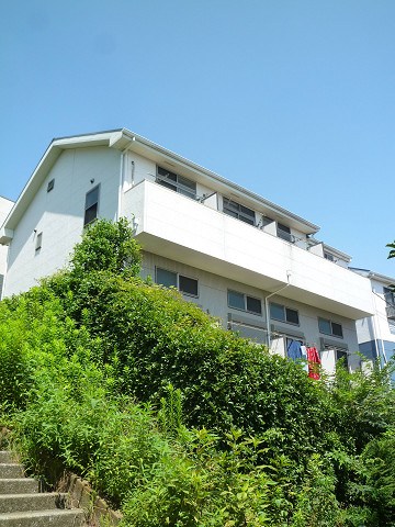 アザレ生麦Ａ棟 外観