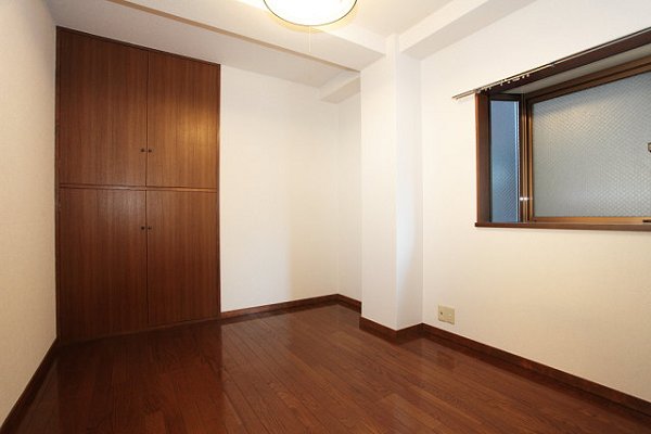 メゾン桜井（大宮町） ベッドルーム