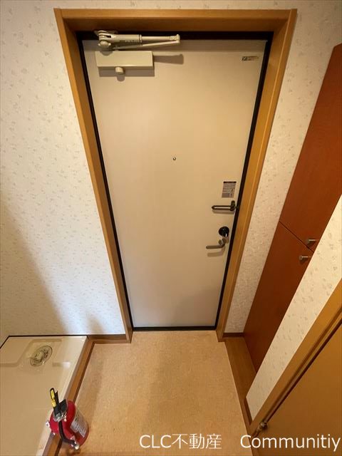 カーサ・コンフェスタ 玄関