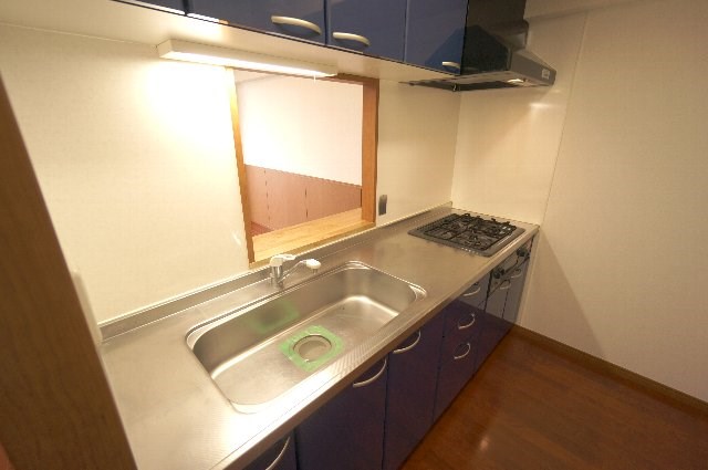 エバーグリーン キッチン