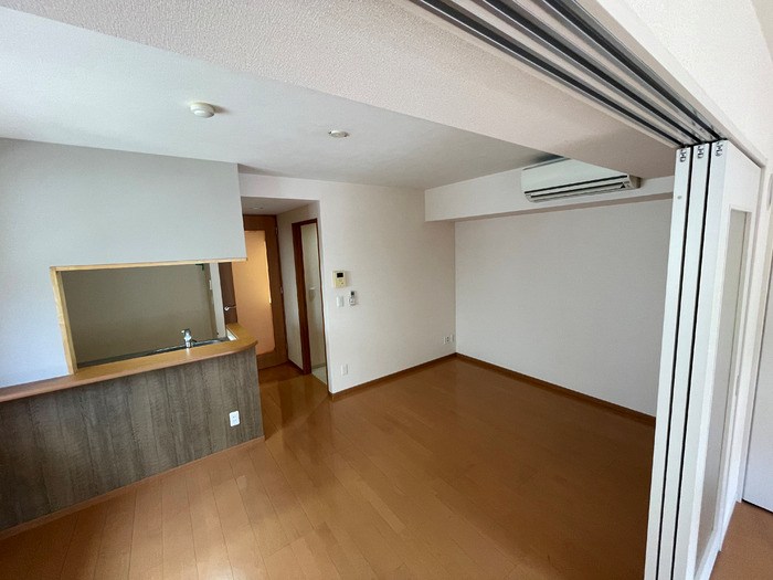 SOLARE横浜 リビング