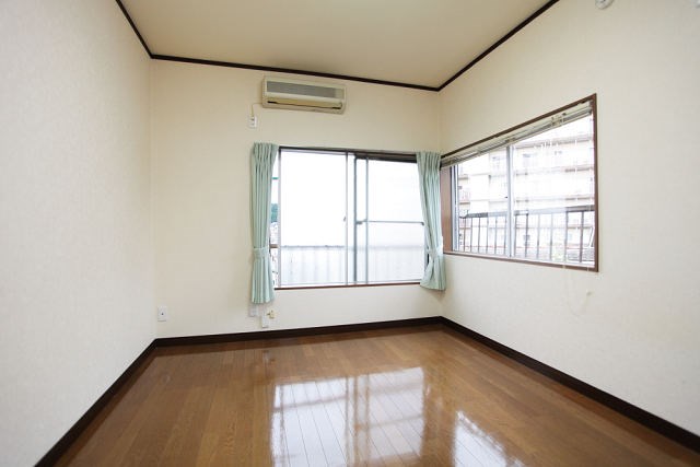 コーポ立山 リビング