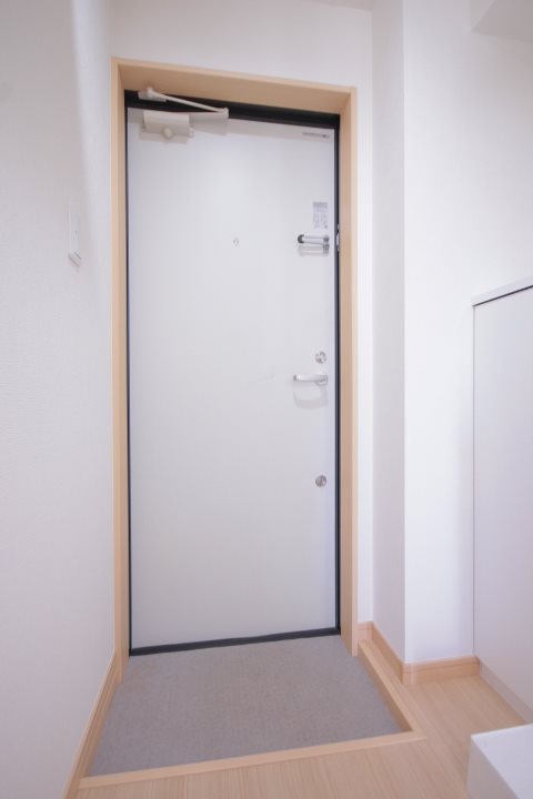 アルファ行徳 玄関