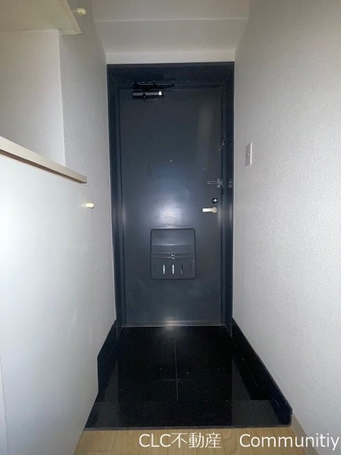 ユタカローズガーデン 玄関