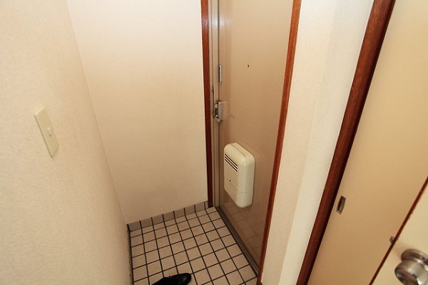 プレシャスナイン 玄関