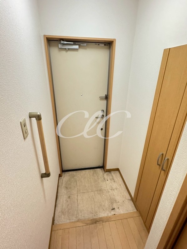 ユーロステージ 玄関