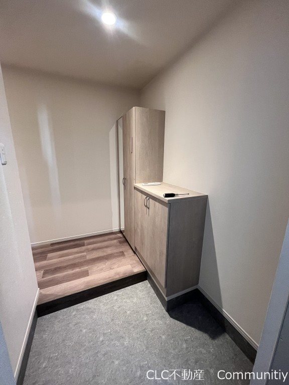 Theios son（テイオス　サン） 玄関