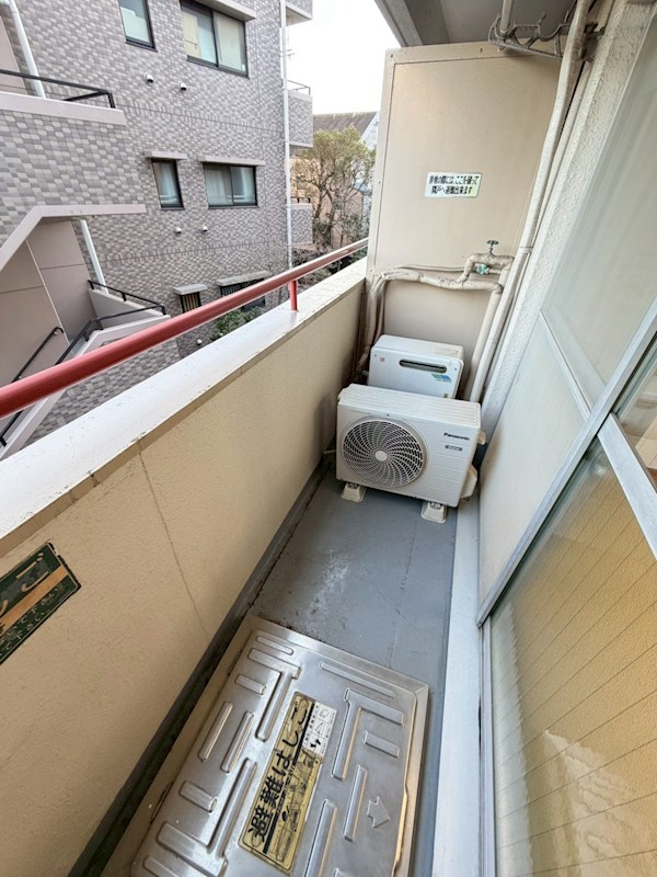 グリーンハウスクスノキ ベランダ