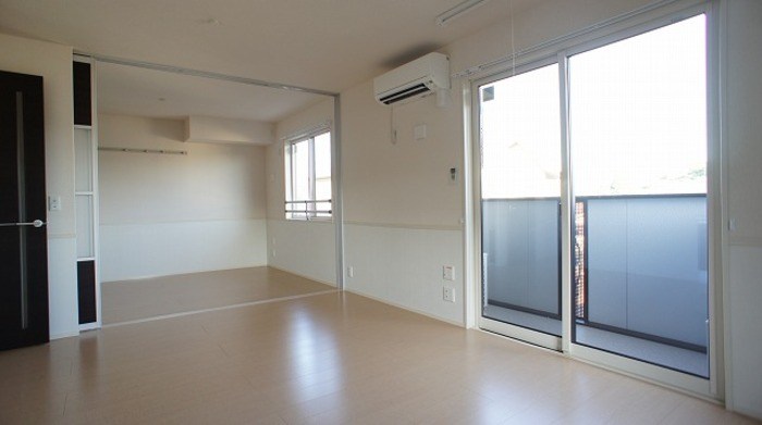 庵 ｏｋａｍｕｒａ リビング