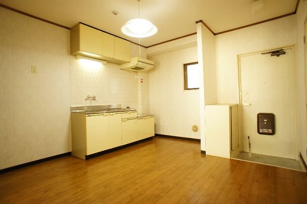 第3吉ビル リビング