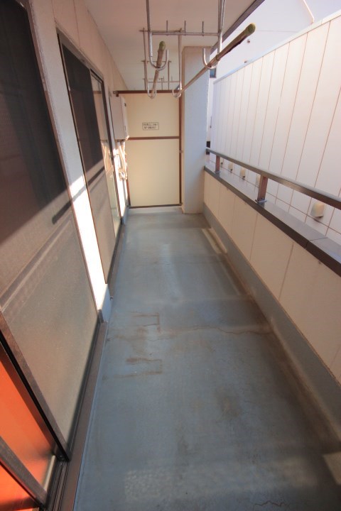 リリーパレスナルシマ ベランダ