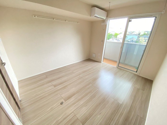 オリヴィア山手 ベッドルーム