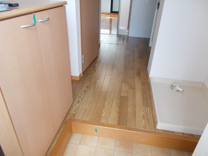 ハイム安井伍番館 玄関