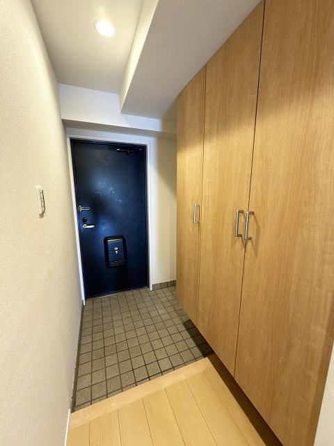 リブレスト川崎 玄関