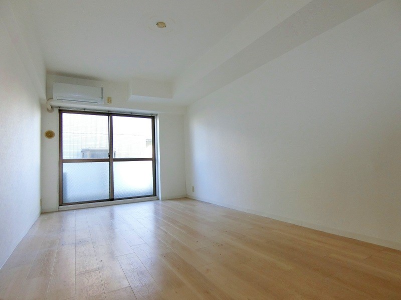 大成ルームズ ベッドルーム