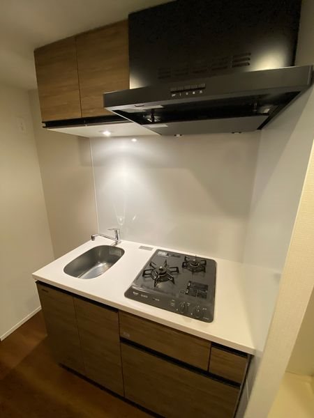 ＳＱＵＡＲＥ ＣＩＴＹ ＴＳＵＲＵＭＩ ＲＩＶＥＲＳＩＤＥ キッチン