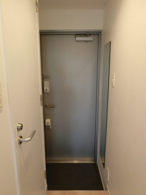 ZOOM川崎EAST 玄関