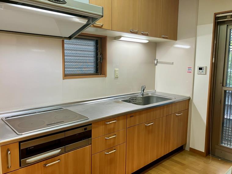 白幡南町戸建 リビング