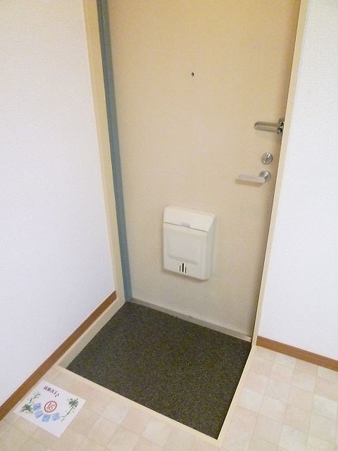 ティエムハイツ 玄関