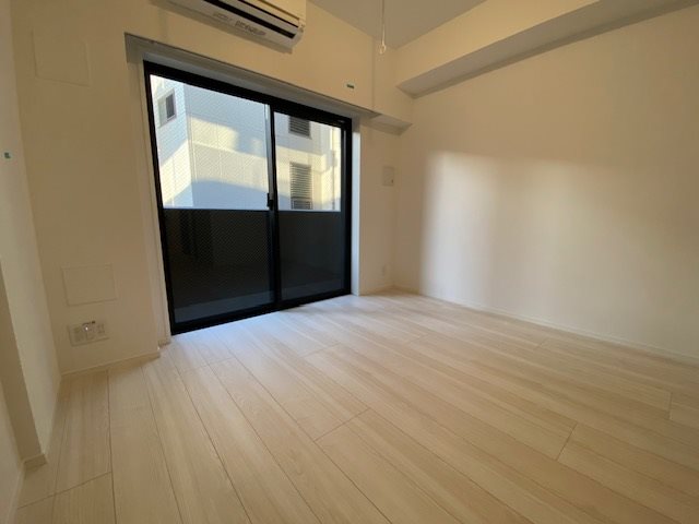 ＡＲＣＯＢＡＬＥＮＯ ＫＡＷＡＳＡＫＩ ＷＥＳＴ 玄関