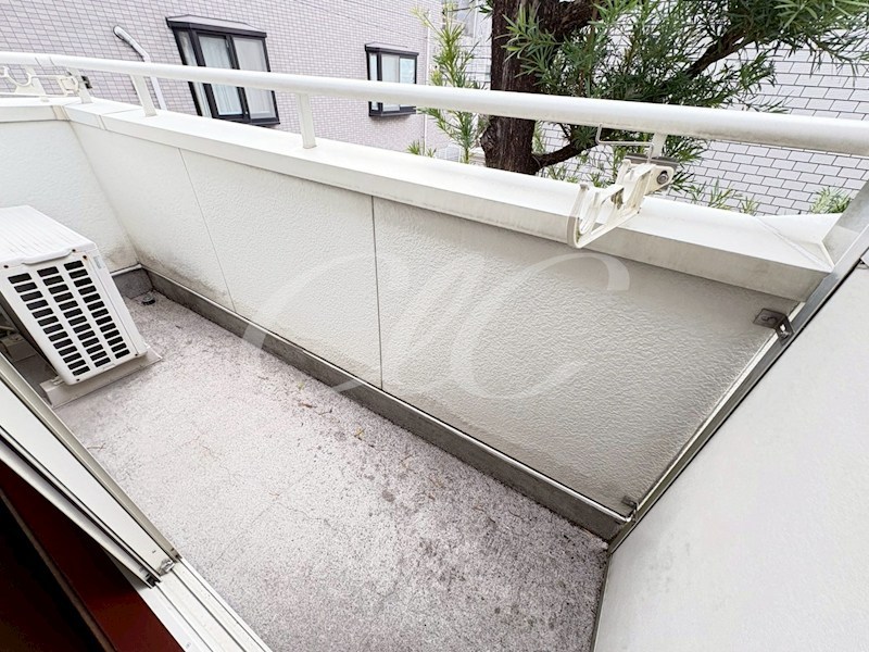 シャルマンエストB棟 ベランダ