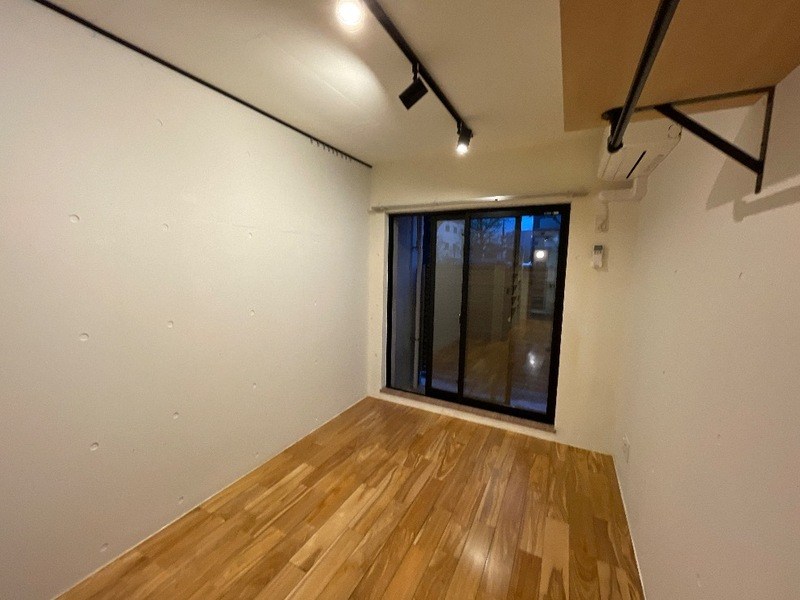 フィリップ藤崎 ベッドルーム