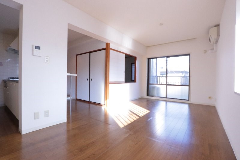 プラムロイヤル原木中山 リビング