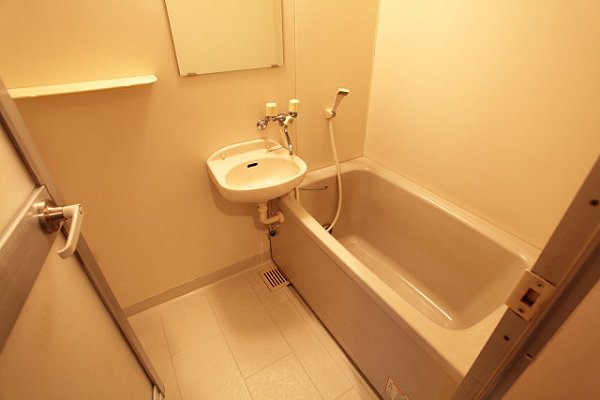 イーストフラット 風呂画像