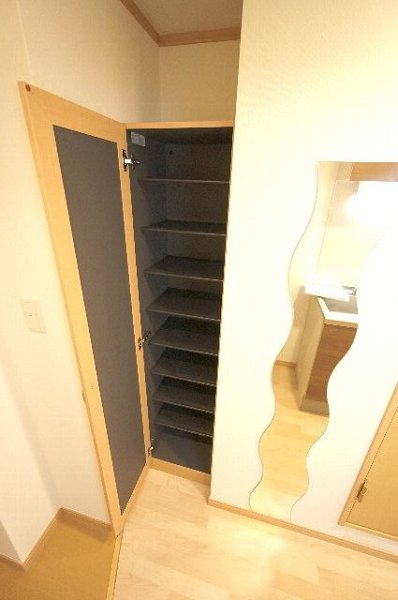 ニューアローズＭⅢ 玄関