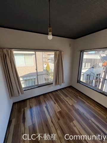 井上マンション ベッドルーム