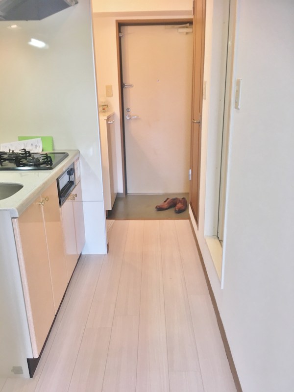 シャトール田口金沢八景 玄関