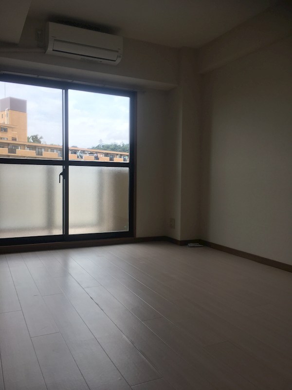 シャトール田口金沢八景 リビング