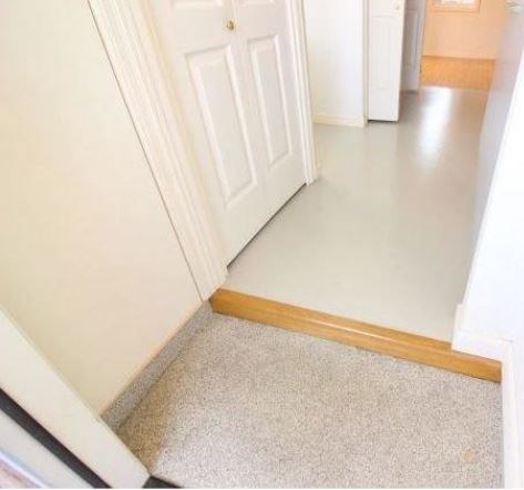 ビエンベニドミカサオカモト 玄関