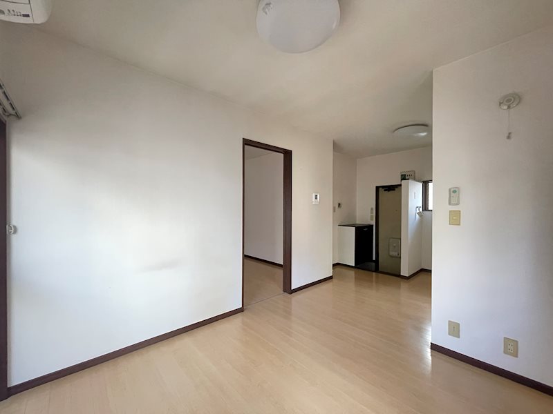 クレール加納B リビング